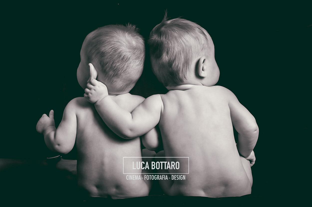 foto bambini gemelli